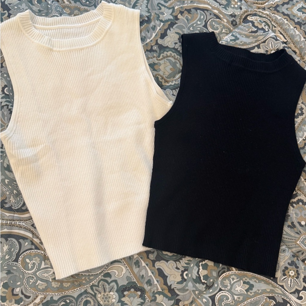 NWOT Sleeveless Ribbed Sweater/Knit Tops - Black and White